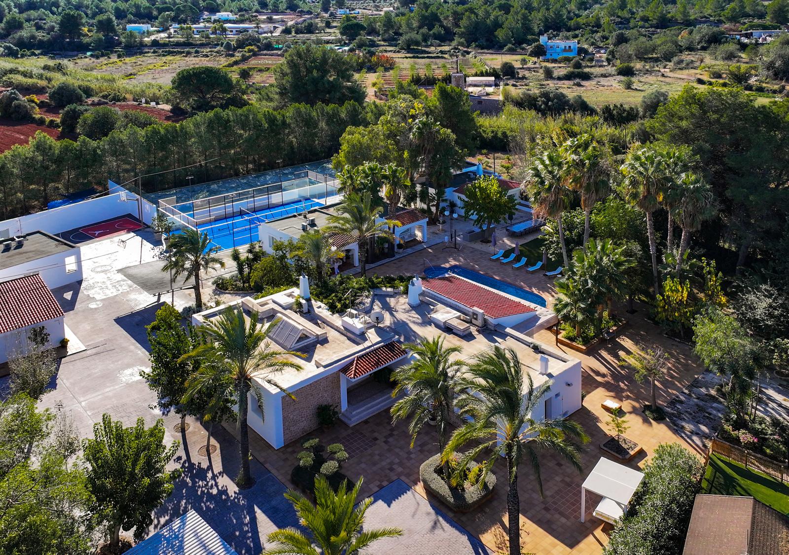Private 49,820 m² estate with villa and guest houses — Santa Eulalia · Ibiza